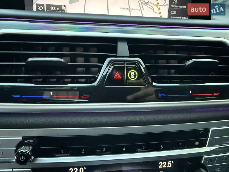 Седан BMW 7 Series 2021 в Виннице