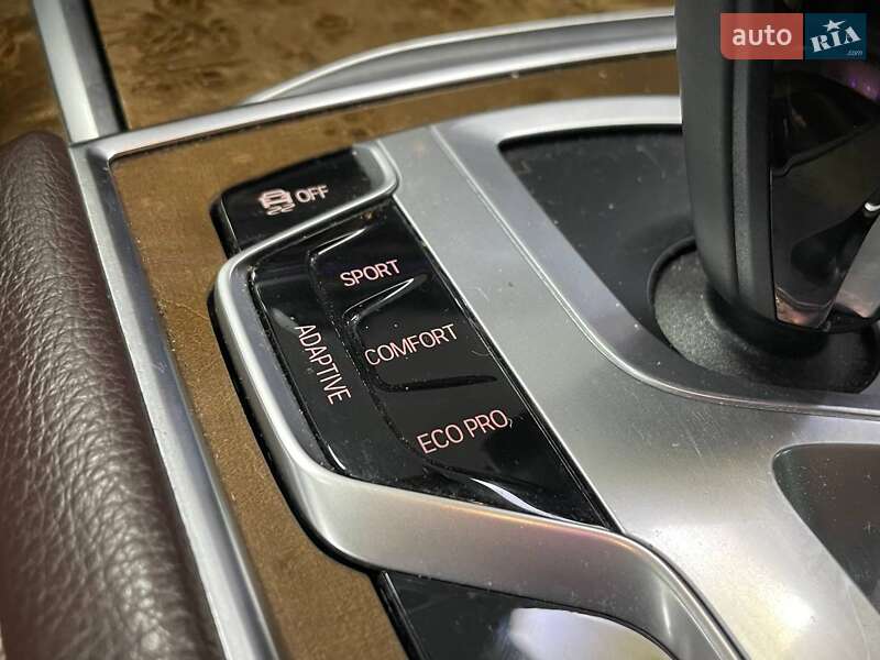 Седан BMW 7 Series 2016 в Киеве