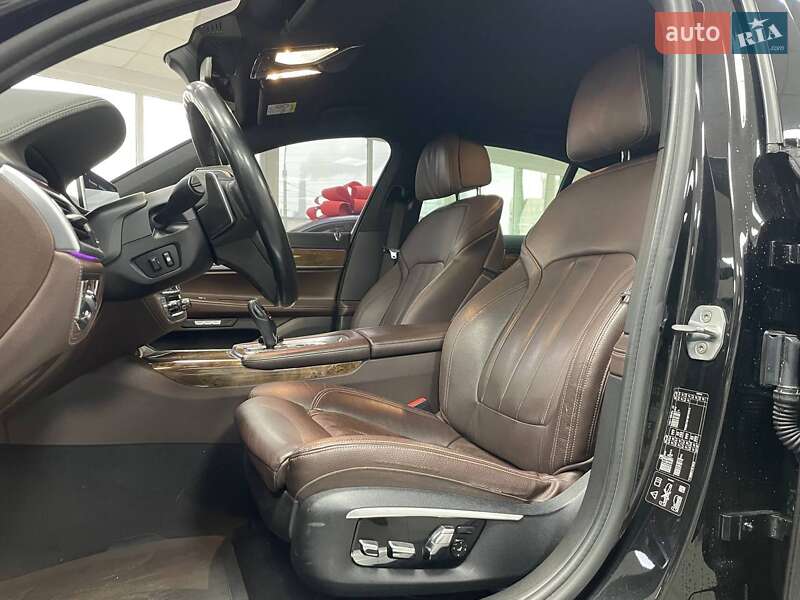 Седан BMW 7 Series 2016 в Киеве