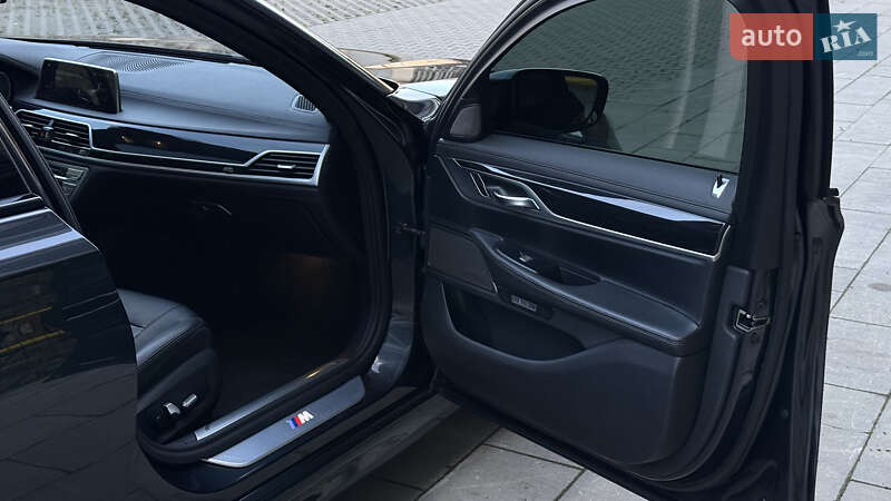 Седан BMW 7 Series 2016 в Ивано-Франковске
