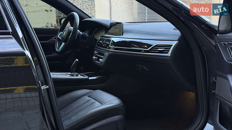 Седан BMW 7 Series 2016 в Ивано-Франковске