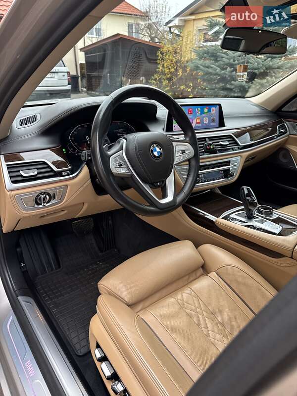 Седан BMW 7 Series 2020 в Нововолинську фото 19 Седан BMW 7 Series 2020 в Нововолинську