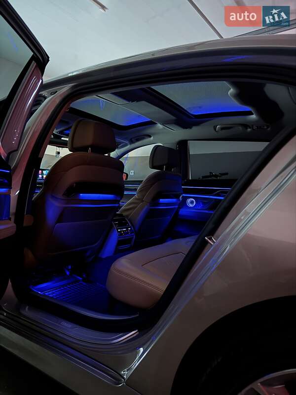 Седан BMW 7 Series 2020 в Нововолинську фото 51 Седан BMW 7 Series 2020 в Нововолинську