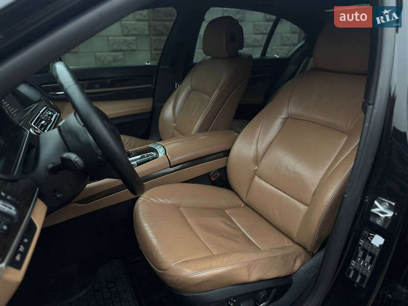 Седан BMW 7 Series 2008 в Ровно