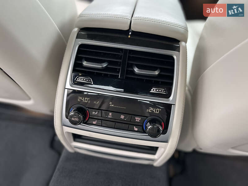 Седан BMW 7 Series 2017 в Луцке