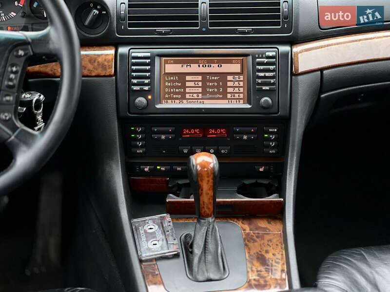 Седан BMW 7 Series 2001 в Виннице