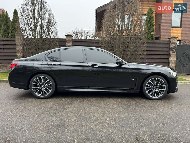 Седан BMW 7 Series 2022 в Києві