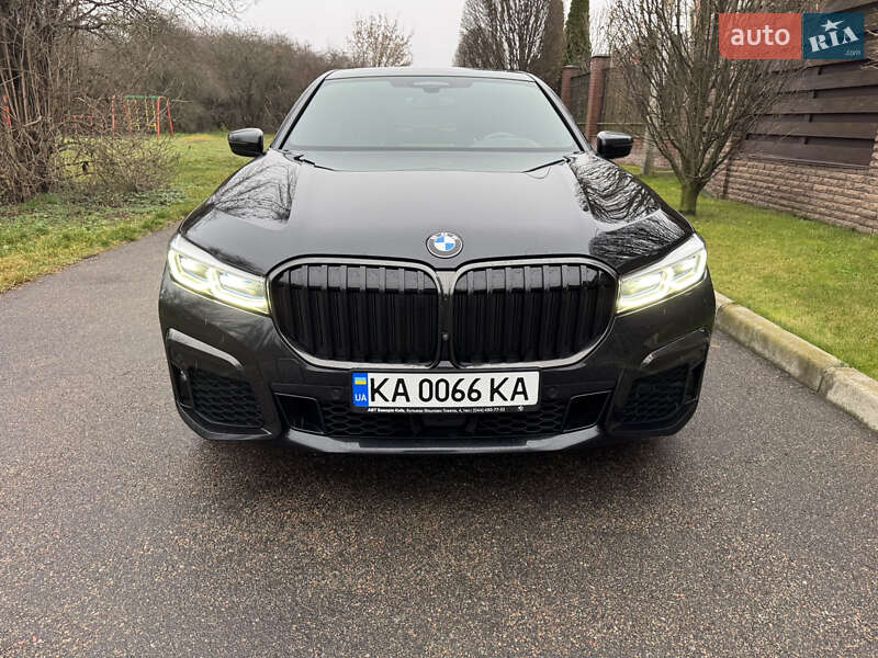 Седан BMW 7 Series 2022 в Києві
