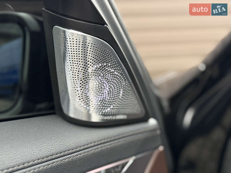 Седан BMW 7 Series 2017 в Дубно фото 29 Седан BMW 7 Series 2017 в Дубно