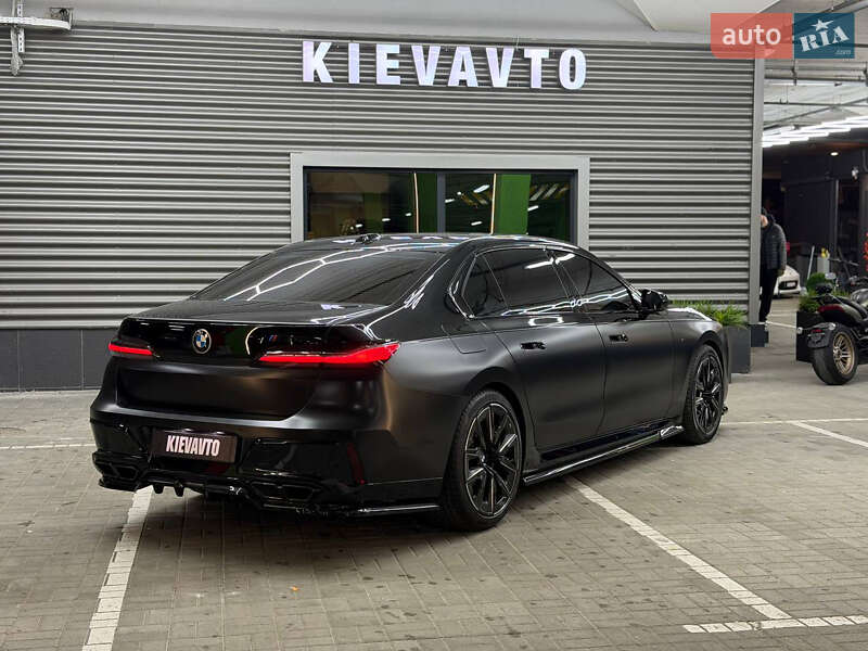 Седан BMW 7 Series 2022 в Киеве фото 17 Седан BMW 7 Series 2022 в Киеве