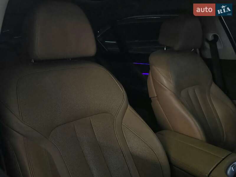 Седан BMW 7 Series 2015 в Николаеве