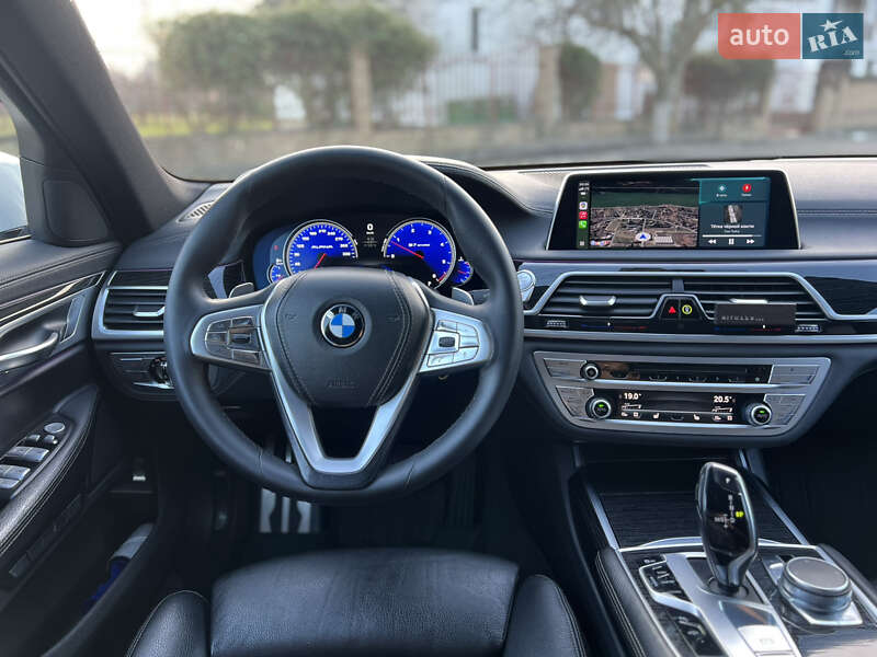 Седан BMW 7 Series 2016 в Киеве фото 39 Седан BMW 7 Series 2016 в Киеве
