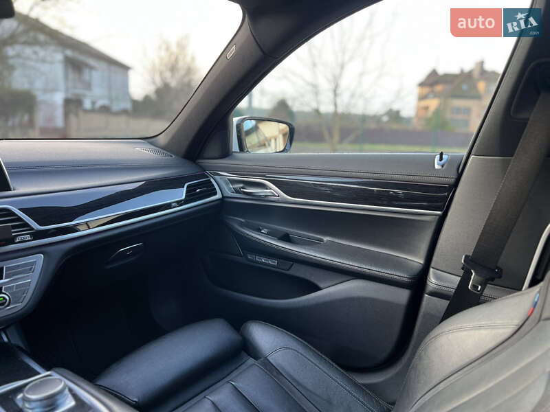 Седан BMW 7 Series 2016 в Киеве фото 44 Седан BMW 7 Series 2016 в Киеве