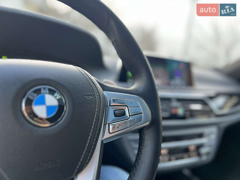 Седан BMW 7 Series 2016 в Киеве фото 56 Седан BMW 7 Series 2016 в Киеве