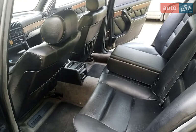 Седан BMW 7 Series 1989 в Кременчуці