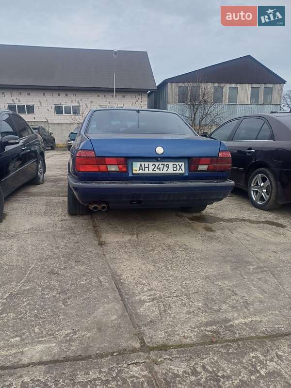 Седан BMW 7 Series 1991 в Івано-Франківську