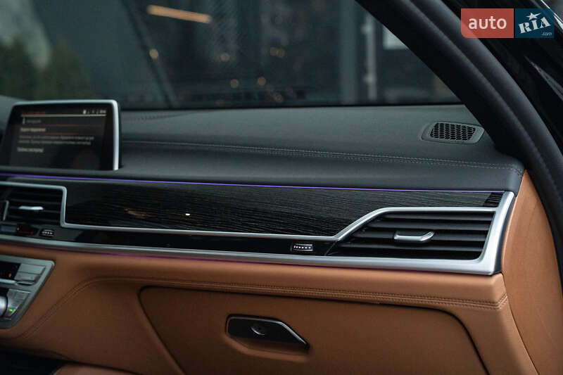 Седан BMW 7 Series 2020 в Черновцах фото 40 Седан BMW 7 Series 2020 в Черновцах