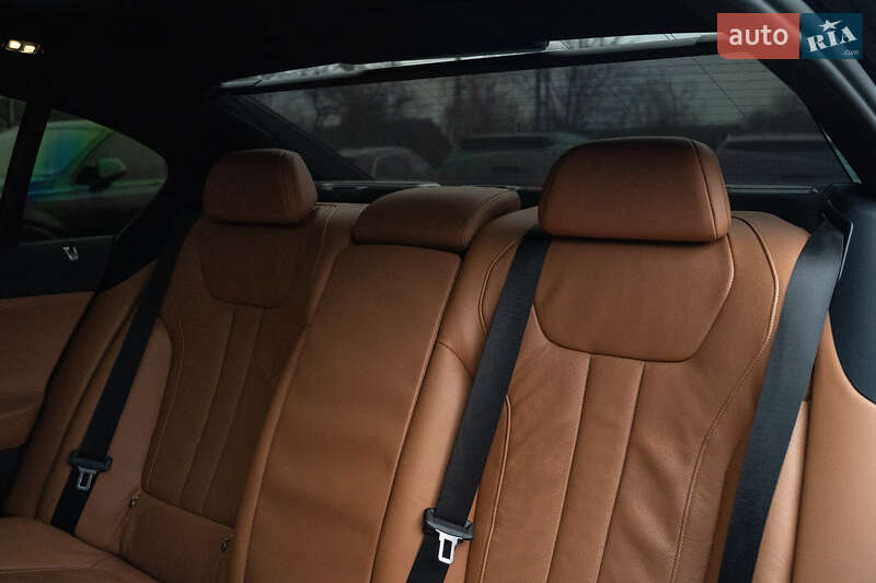 Седан BMW 7 Series 2020 в Черновцах фото 46 Седан BMW 7 Series 2020 в Черновцах