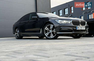 Седан BMW 7 Series 2018 в Ровно
