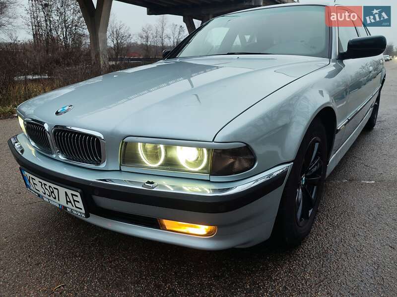 Седан BMW 7 Series 1997 в Дніпрі