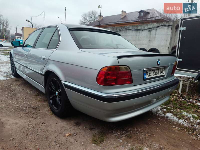 Седан BMW 7 Series 1997 в Дніпрі