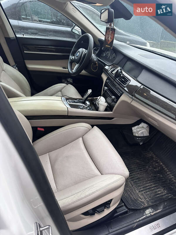 Седан BMW 7 Series 2010 в Хмельницком фото 8 Седан BMW 7 Series 2010 в Хмельницком