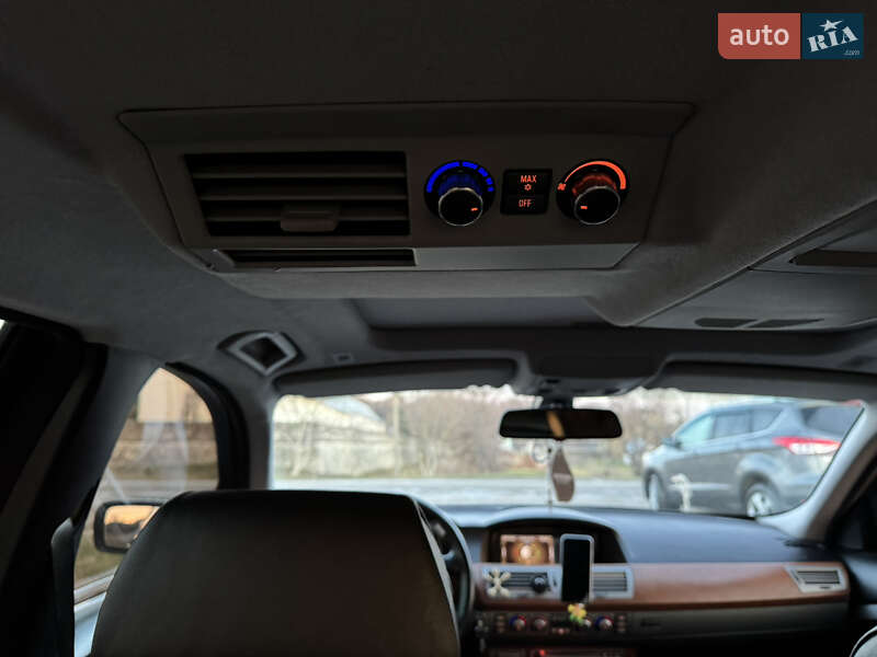 Седан BMW 7 Series 2005 в Тернополі