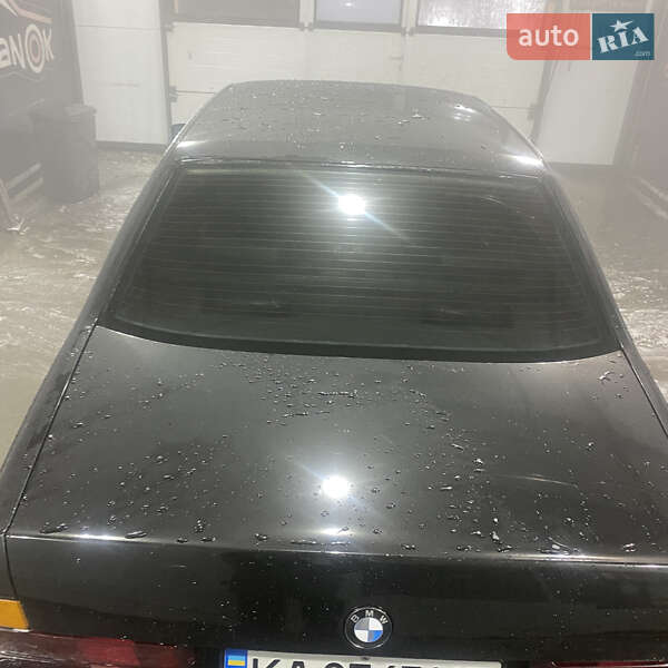 Седан BMW 7 Series 1992 в Дніпрі