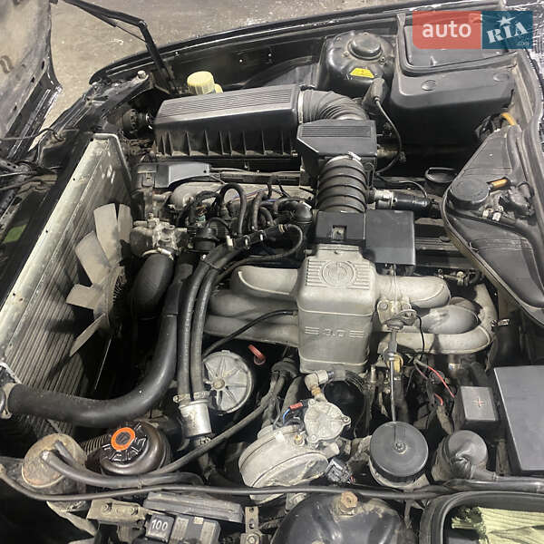 Седан BMW 7 Series 1992 в Дніпрі