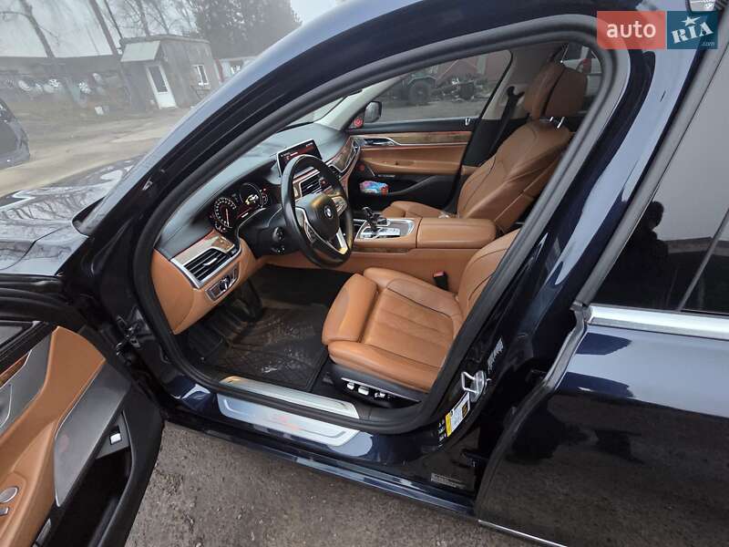 Седан BMW 7 Series 2016 в Шептицькому