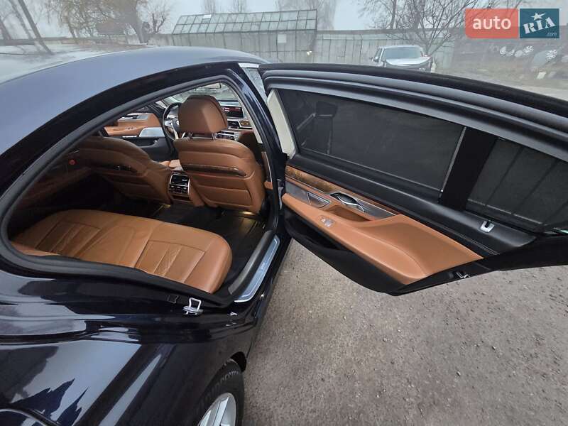 Седан BMW 7 Series 2016 в Шептицькому