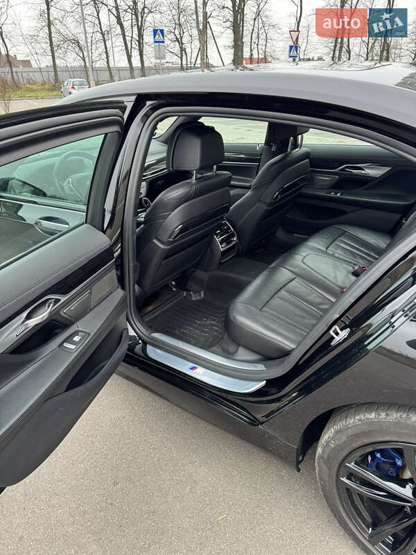Седан BMW 7 Series 2019 в Виннице