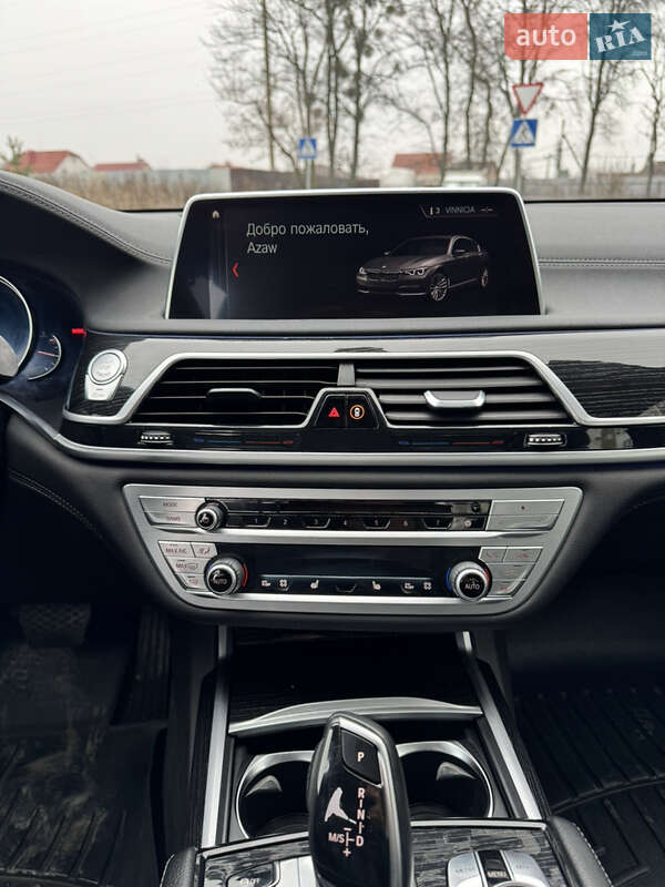 Седан BMW 7 Series 2019 в Виннице