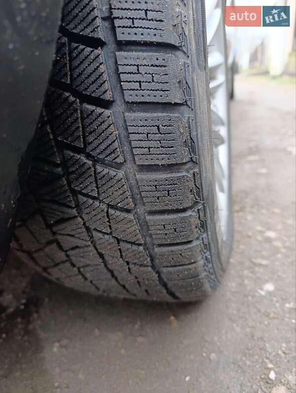 Седан BMW 7 Series 2000 в Новоукраинке