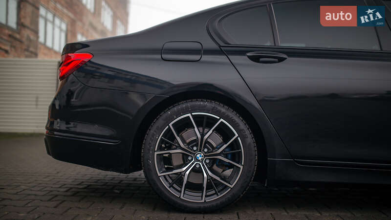 Седан BMW 7 Series 2017 в Черновцах фото 21 Седан BMW 7 Series 2017 в Черновцах
