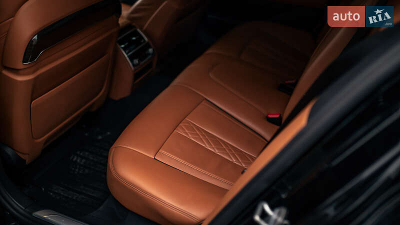 Седан BMW 7 Series 2017 в Черновцах фото 39 Седан BMW 7 Series 2017 в Черновцах