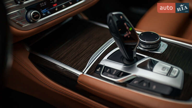 Седан BMW 7 Series 2017 в Черновцах фото 95 Седан BMW 7 Series 2017 в Черновцах