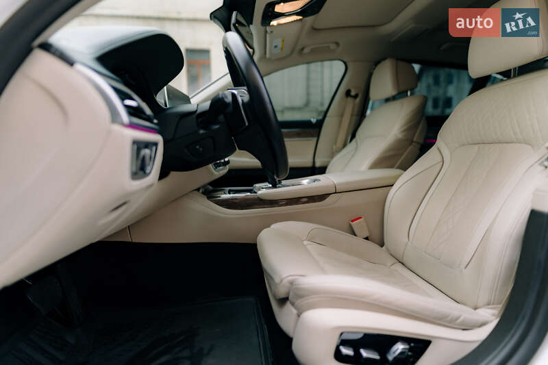 Седан BMW 7 Series 2019 в Вінниці