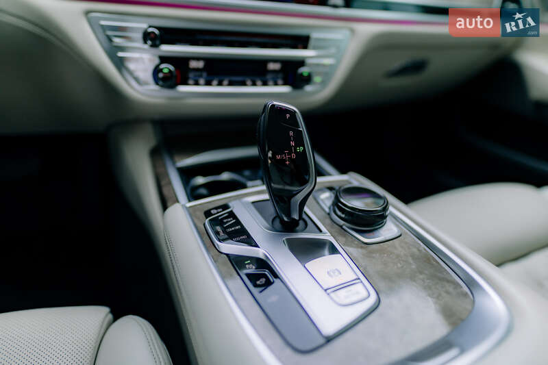 Седан BMW 7 Series 2019 в Вінниці