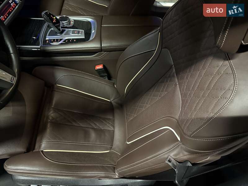 Седан BMW 7 Series 2022 в Киеве фото 30 Седан BMW 7 Series 2022 в Киеве