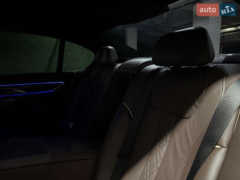 Седан BMW 7 Series 2022 в Киеве фото 59 Седан BMW 7 Series 2022 в Киеве
