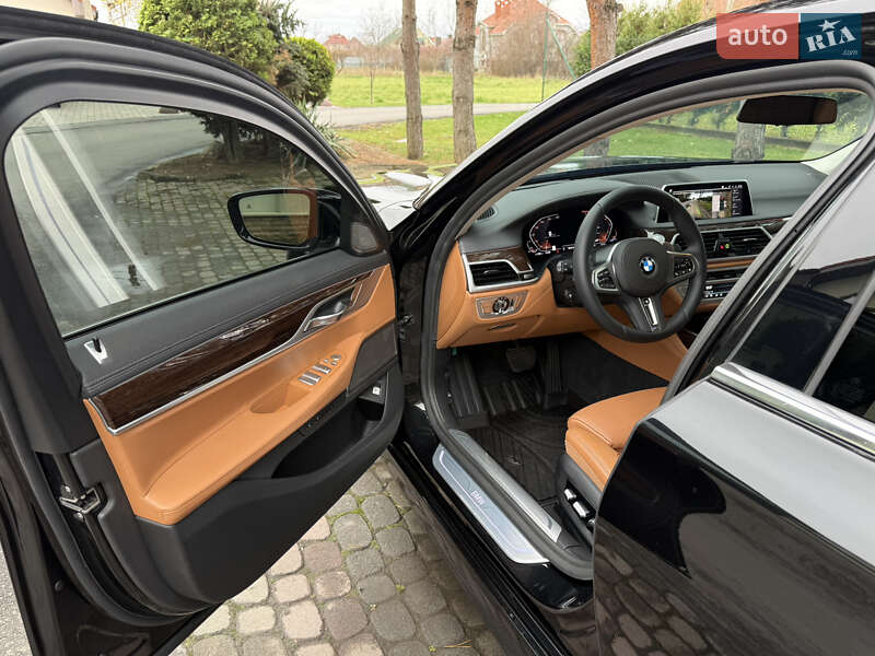 Седан BMW 7 Series 2019 в Киеве