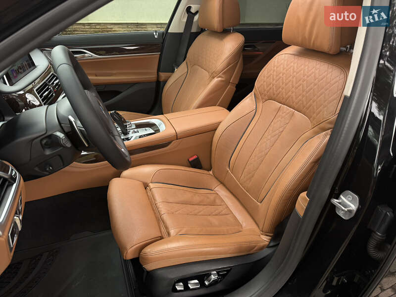 Седан BMW 7 Series 2019 в Киеве