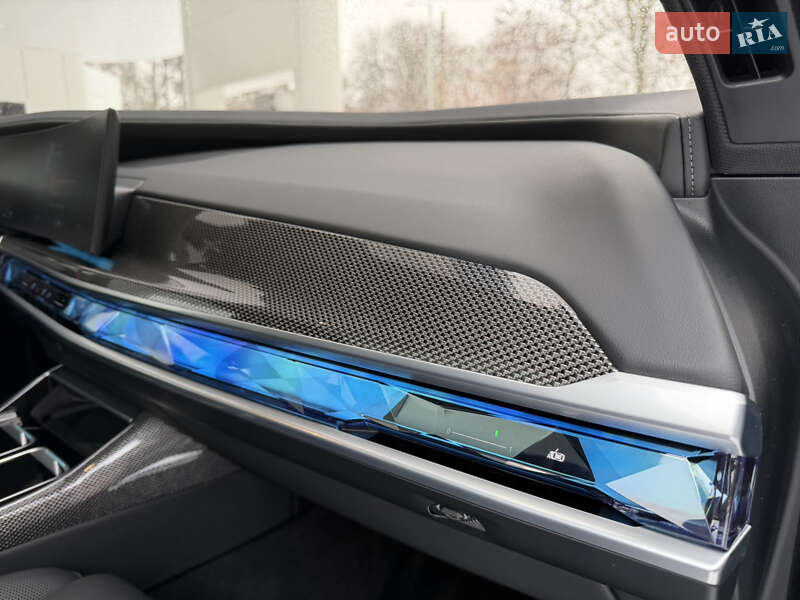 Седан BMW 7 Series 2023 в Дніпрі