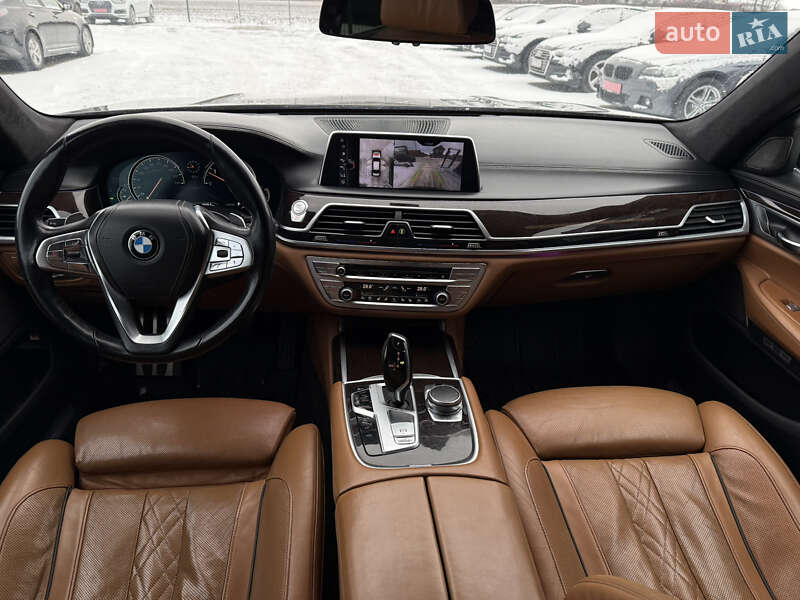 Седан BMW 7 Series 2016 в Ровно фото 20 Седан BMW 7 Series 2016 в Ровно