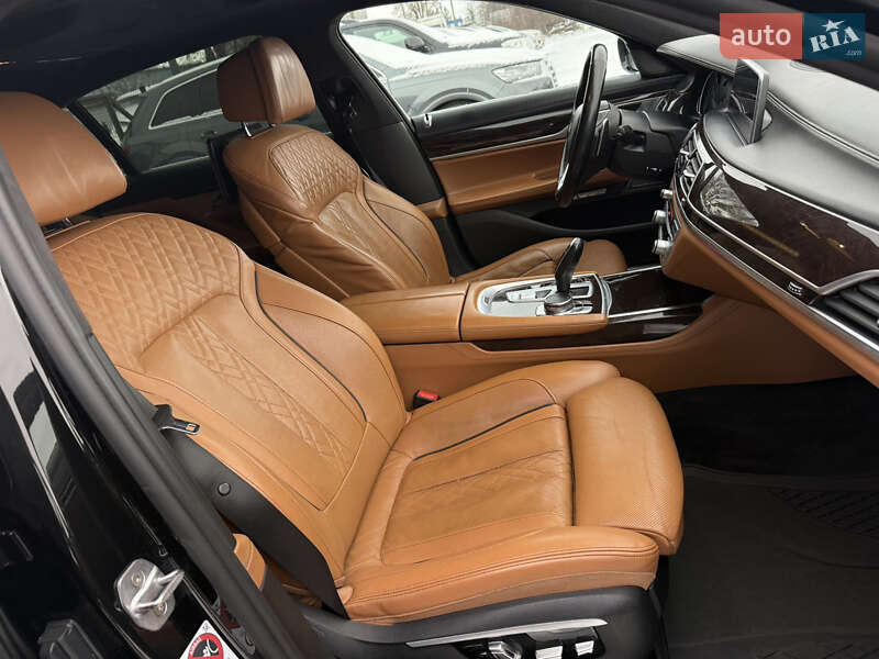 Седан BMW 7 Series 2016 в Ровно фото 25 Седан BMW 7 Series 2016 в Ровно