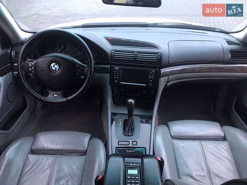 Седан BMW 7 Series 2001 в Львове