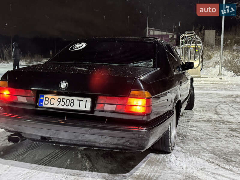 Седан BMW 7 Series 1987 в Львове
