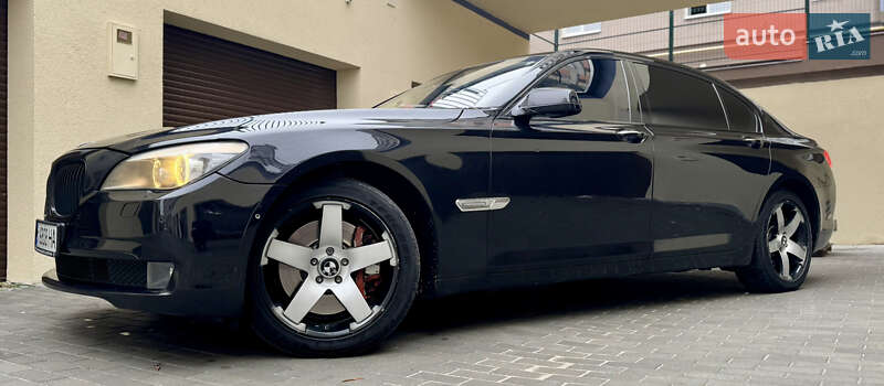 Седан BMW 7 Series 2010 в Хмельницькому