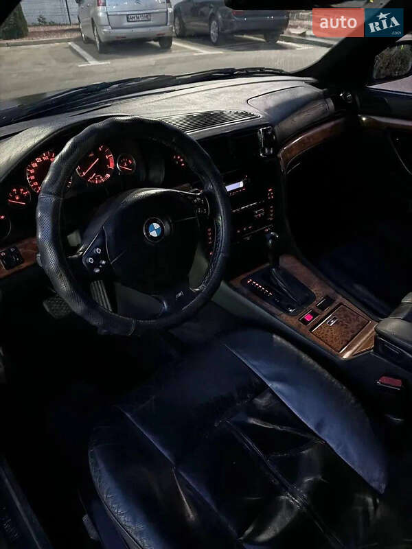 Седан BMW 7 Series 1995 в Виннице